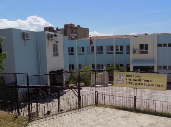 Çiğli Naime TÖMEK Mesleki ve Teknik Anadolu Lisesi Fotoğrafı